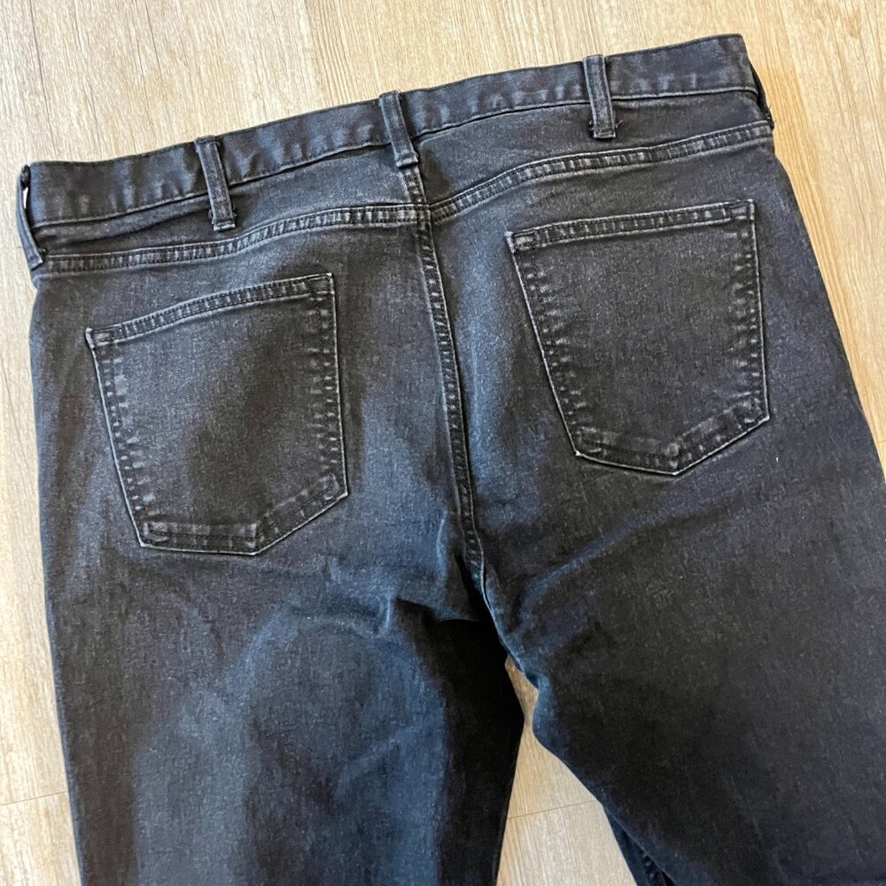 Mens Old Navy Black Slim Jeans - 38x32 - Picture 5 of 8